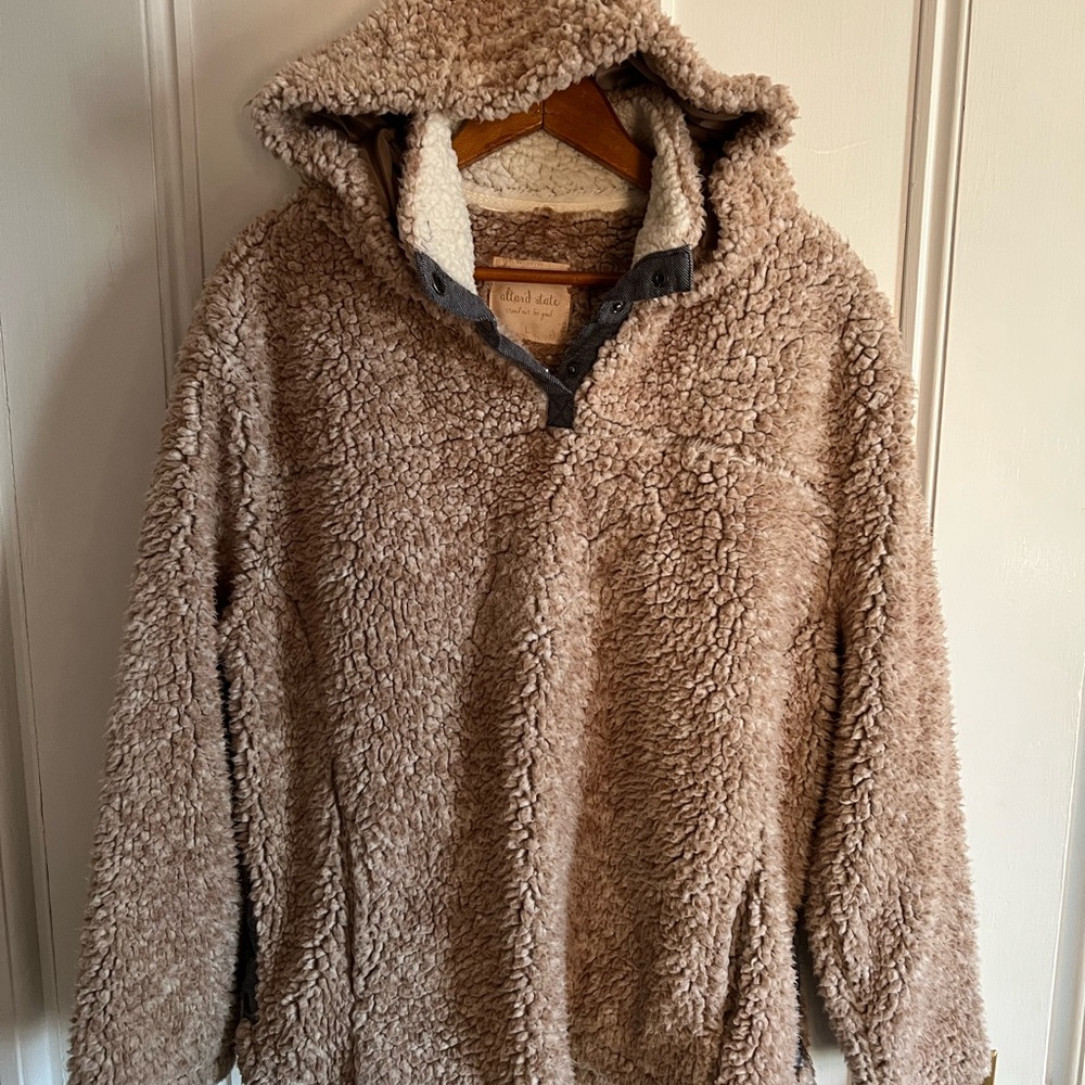 Altar’d State Cozy Tan Sherpa Hoodie WMs Size LG
